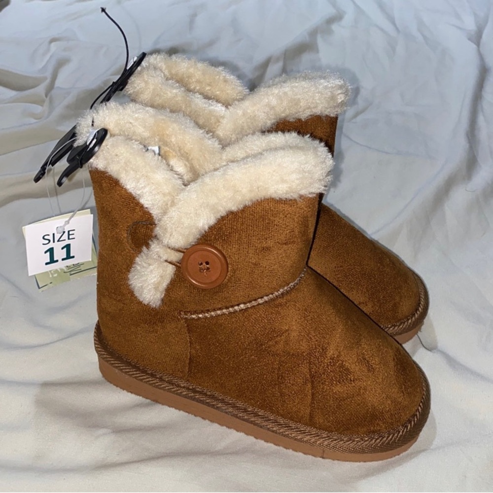 Fabulous, furry, and festive boots